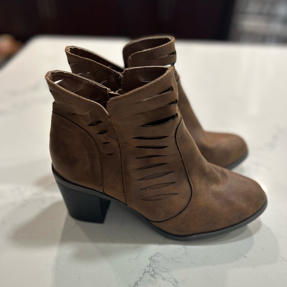 Sonoma Brown Ankle Boots - Women’s 9 - Picture 8 of 12